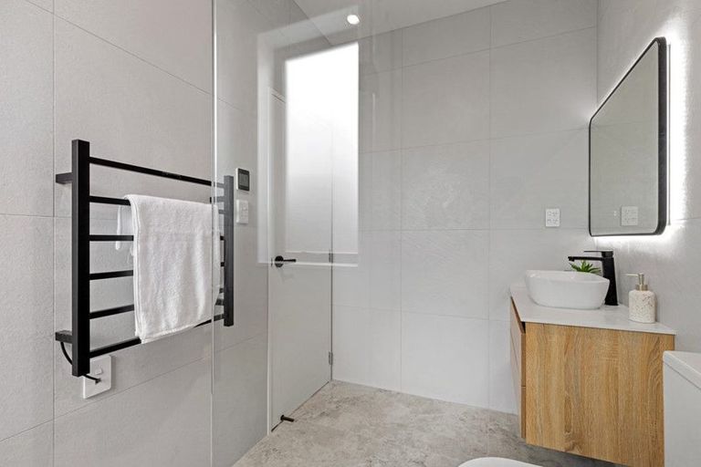 Photo of property in 159 Henwood Road, Westgate, 0814