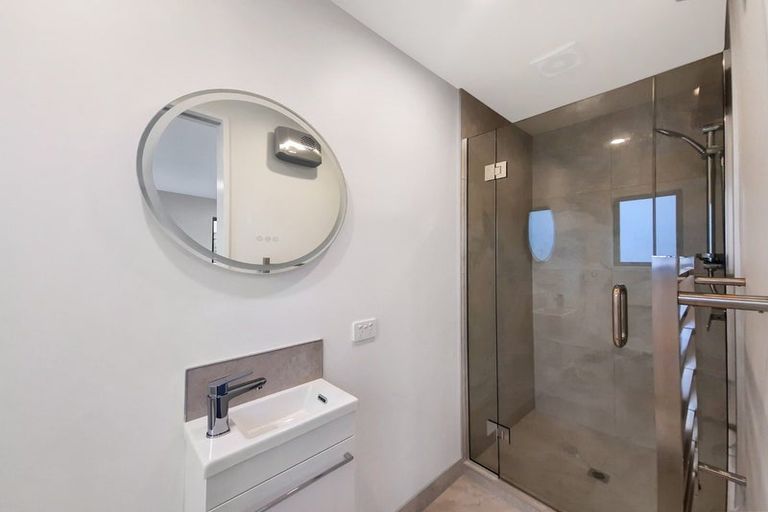 Photo of property in 1/12 Newbridge Place, Ilam, Christchurch, 8041