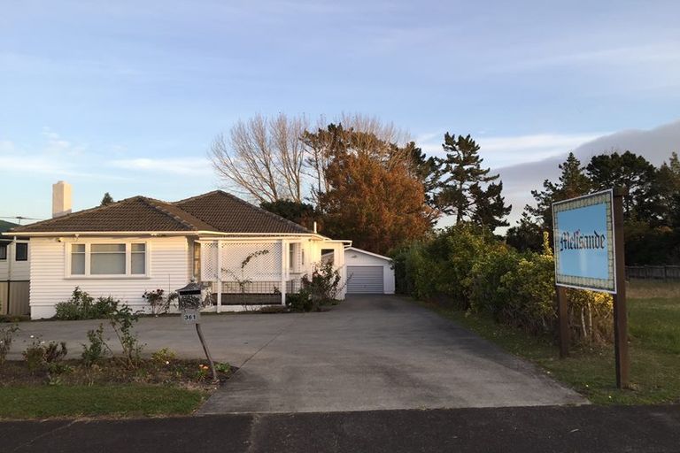 Photo of property in 361 Main Road, Huapai, Kumeu, 0810
