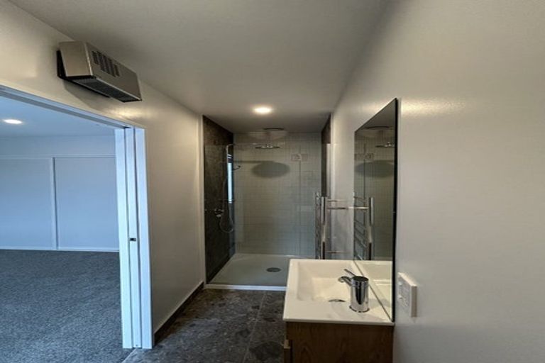 Photo of property in 2/60 Derby Street, St Albans, Christchurch, 8014