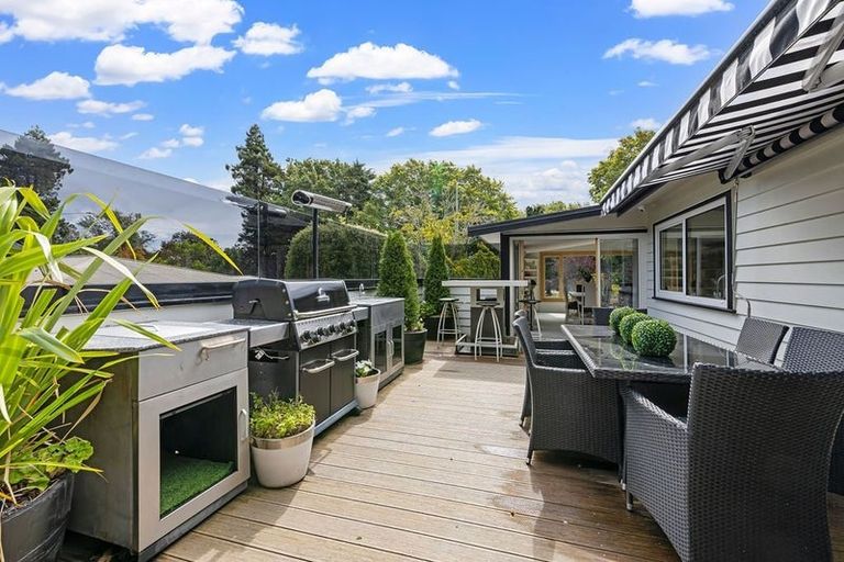 Photo of property in 2 Crichton Terrace, Cashmere, Christchurch, 8022