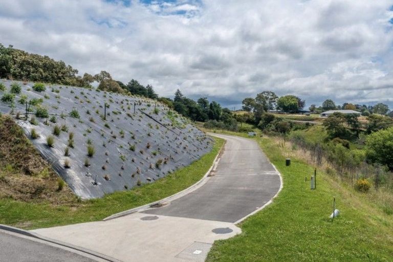 Photo of property in 88 Oak Road, Poraiti, Napier, 4112