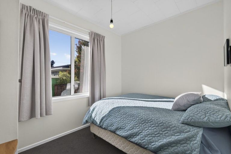 Photo of property in 83 Tukapa Street, Westown, New Plymouth, 4310