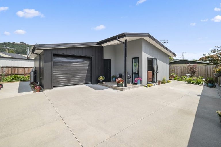 Photo of property in 10a Darroch Street, Fairy Springs, Rotorua, 3015