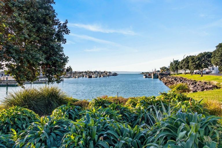 Photo of property in 501d/14 West Quay, Ahuriri, Napier, 4110