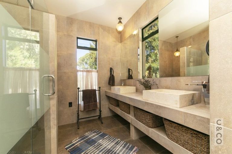 Photo of property in 101 Riverhead Road, Kumeu, 0892