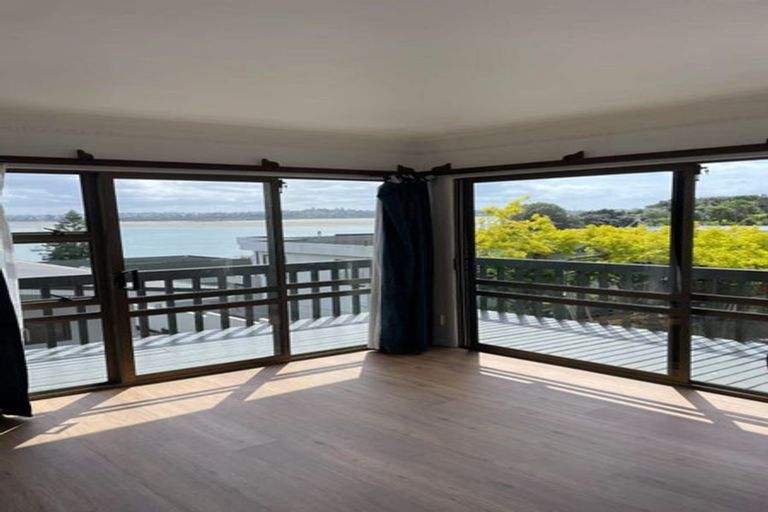 Photo of property in 1/62 The Parade, Bucklands Beach, Auckland, 2012