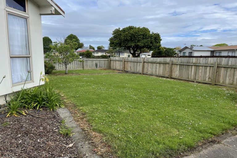 Photo of property in 107 Hyperion Drive, Randwick Park, Auckland, 2105