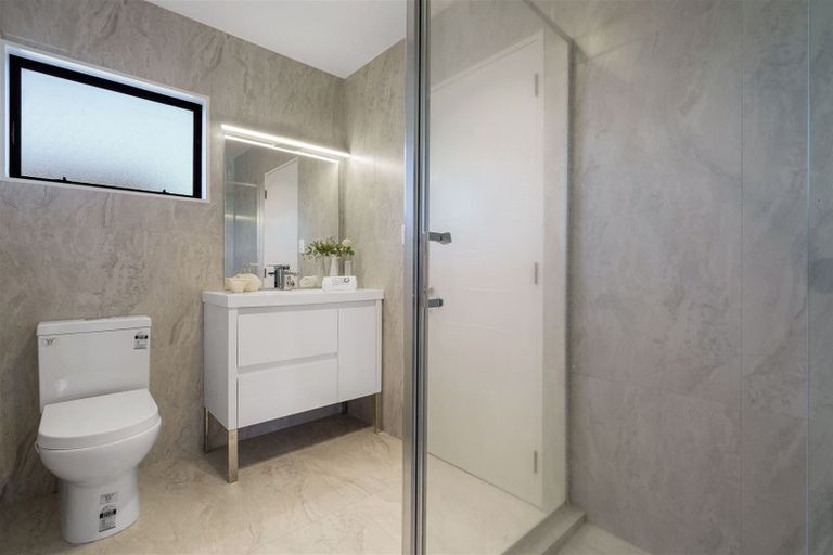 Photo of property in 44 Wairere Road, The Gardens, Auckland, 2105