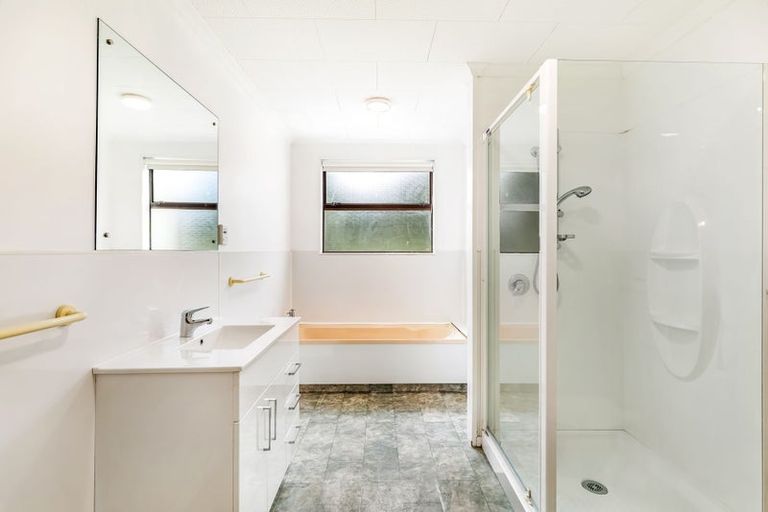 Photo of property in 6 Read Street, Levin, 5510