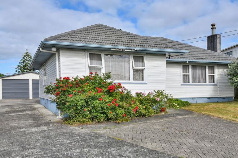 Photo of property in 10 O'connell Street, Manurewa, Auckland, 2102