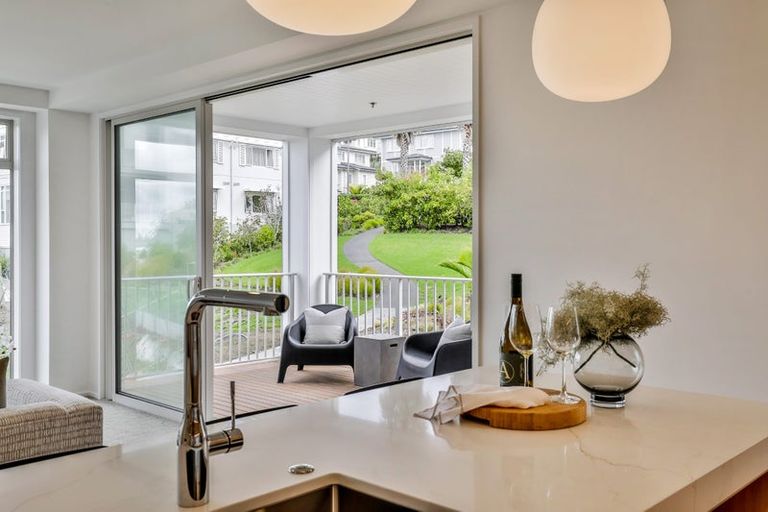 Photo of property in 125 Hibiscus Drive, Orewa, 0931