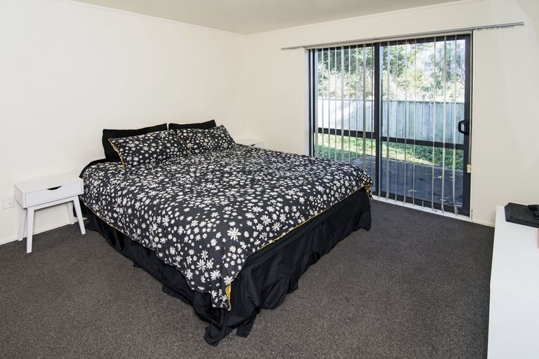 Photo of property in 85b Oxford Street, Tawa, Wellington, 5028
