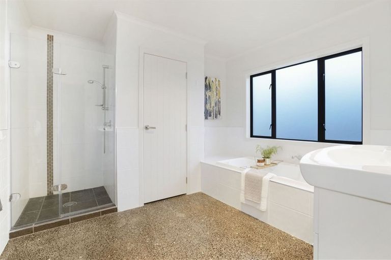 Photo of property in 15 Malbec Place, Rototuna, Hamilton, 3210