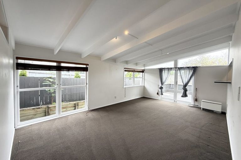 Photo of property in 10 Castleton Street, Birkdale, Auckland, 0626