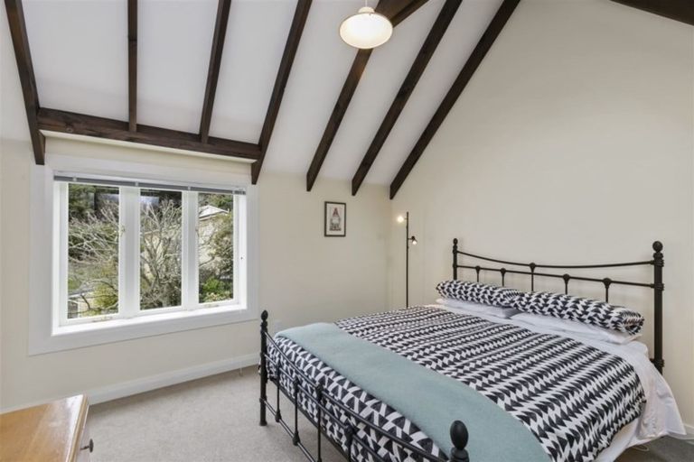 Photo of property in 10 Amapur Drive, Khandallah, Wellington, 6035