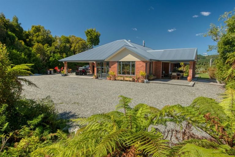 Photo of property in 164-180 Maori Creek Road, Marsden, Greymouth, 7872