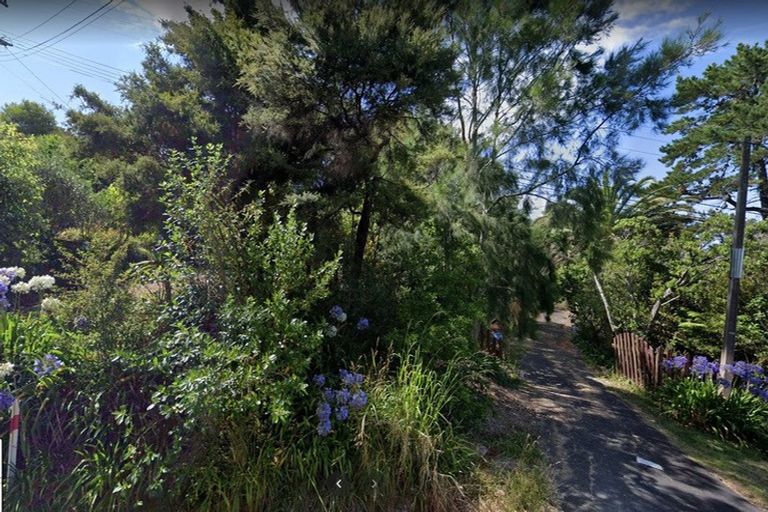 Photo of property in 7 Chatham Avenue, Paremoremo, Auckland, 0632