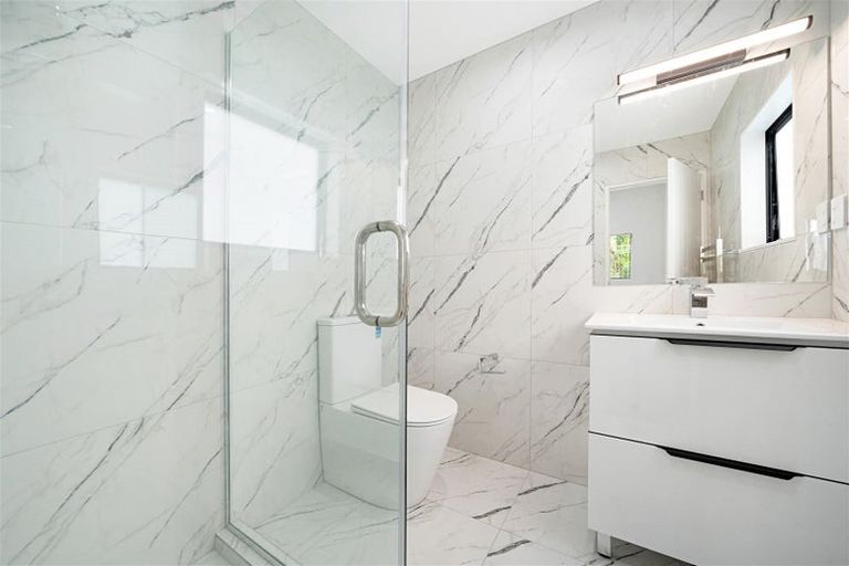 Photo of property in 16a Glen Marine Parade, Glendene, Auckland, 0602