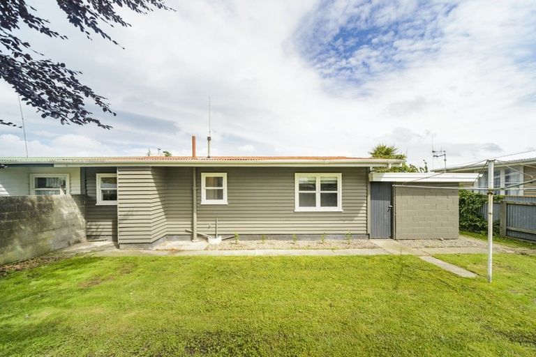 Photo of property in 52 Lancaster Street, Takaro, Palmerston North, 4412