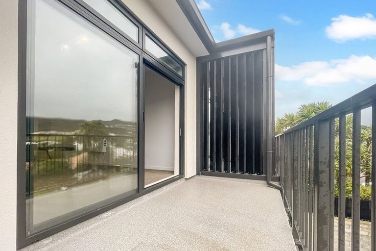 Photo of property in 11/2 Hindmarsh Street, Johnsonville, Wellington, 6037