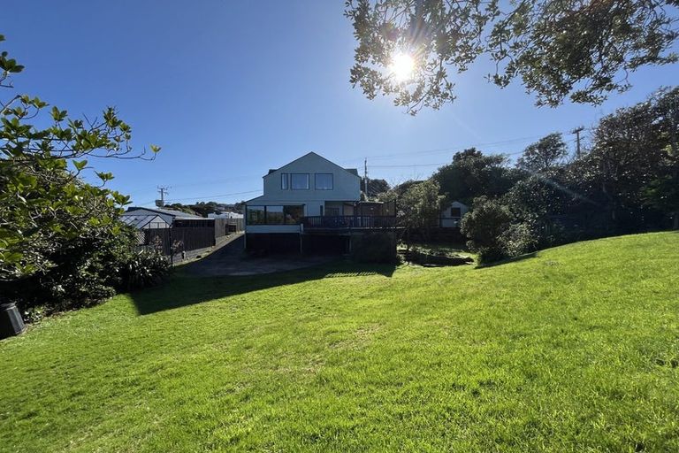 Photo of property in 14 John Street, Titahi Bay, Porirua, 5022