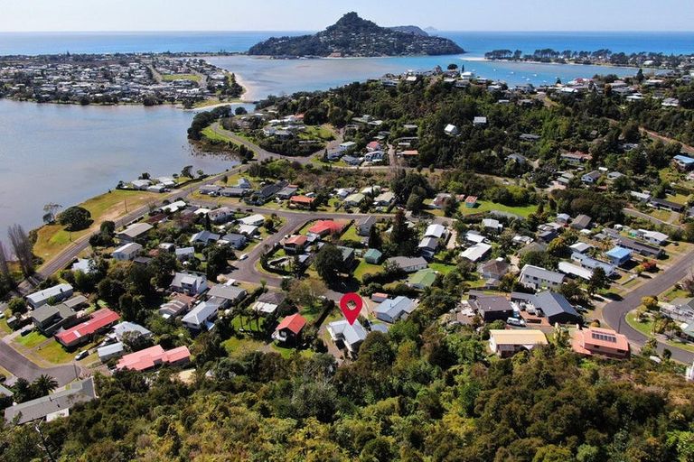 Photo of property in 17 Sapphire Crescent, Tairua, 3508
