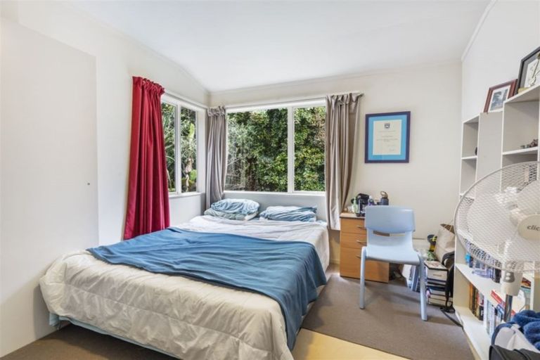 Photo of property in 2/7 Fordham Street, Beach Haven, Auckland, 0626