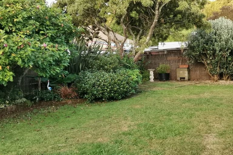 Photo of property in 20a Montgomery Street, Stokes Valley, Lower Hutt, 5019