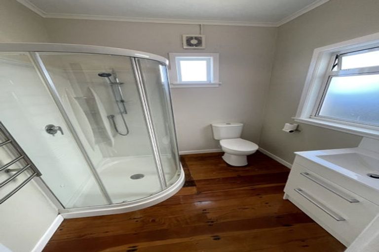 Photo of property in 11 Tane Street, New Lynn, Auckland, 0600
