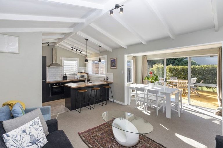 Photo of property in 4 Swindells Road, Waikuku Beach, 7473