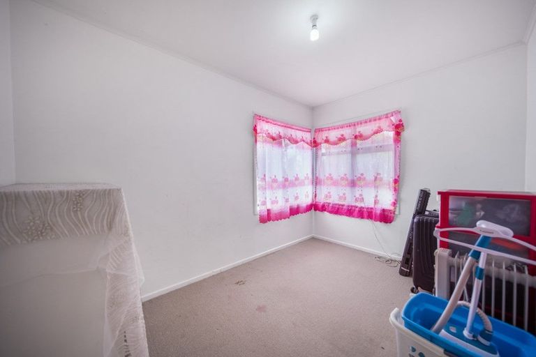 Photo of property in 12 Bolton Place, Otara, Auckland, 2023