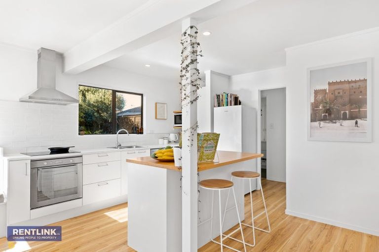 Photo of property in 19 Checketts Place, Papamoa Beach, Papamoa, 3118