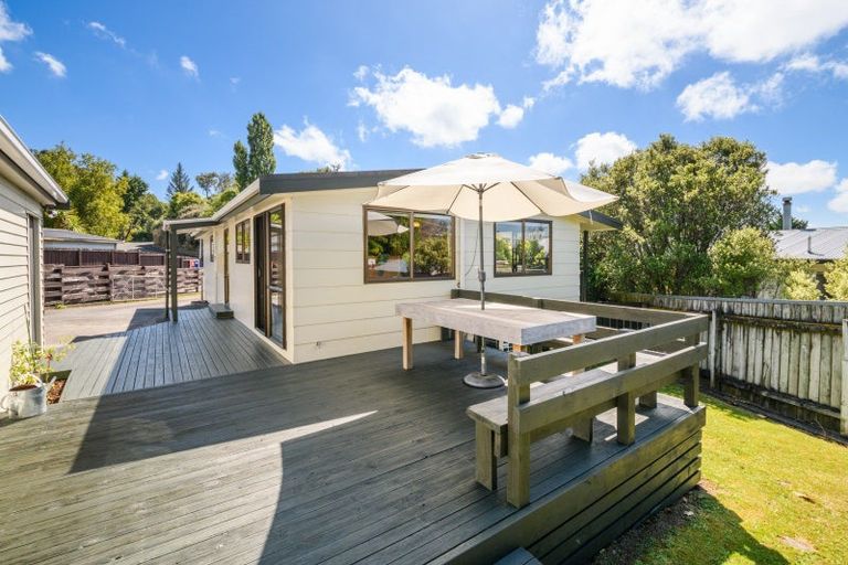 Photo of property in 18 Tiritoa Terrace, Feilding, 4702