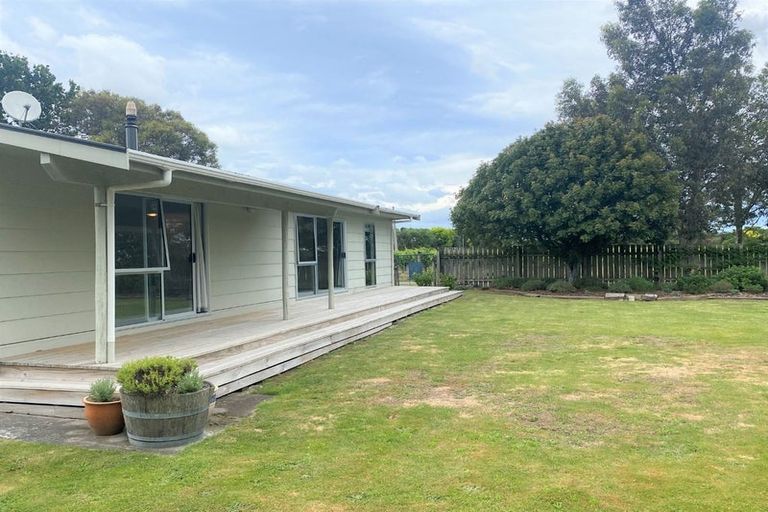 Photo of property in 159 Regent Street, Martinborough, 5711