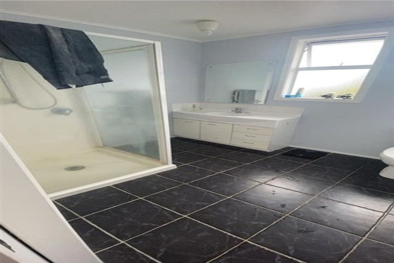 Photo of property in 18 Webb Place, Forrest Hill, Auckland, 0620