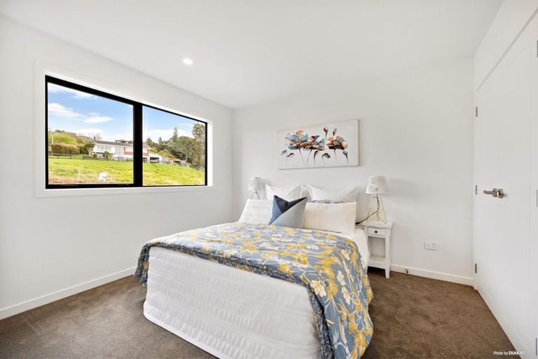 Photo of property in 7 Crows Road, Swanson, Auckland, 0614