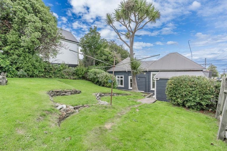 Photo of property in 24 Neidpath Road, Mornington, Dunedin, 9011