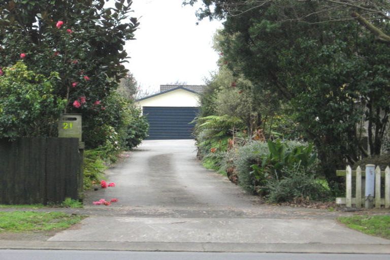Photo of property in 21 Beach Road, Pahurehure, Papakura, 2113