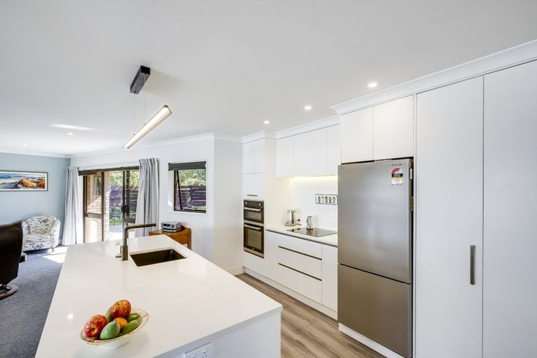 Photo of property in 30c Neeve Road, Taradale, Napier, 4112