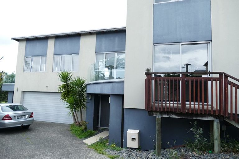 Photo of property in 455 Old Te Atatu Road, Te Atatu Peninsula, Auckland, 0610