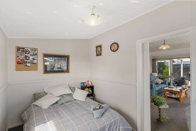 Photo of property in 23 Holton Road, Amberley, 7481