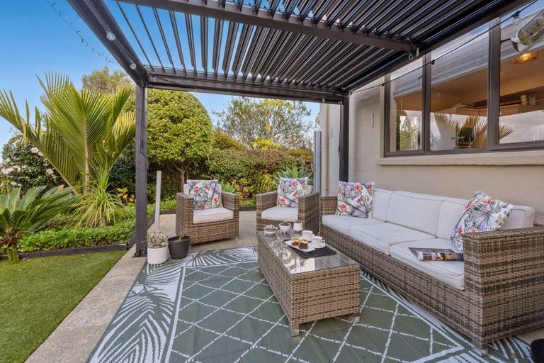 Photo of property in Point Ridge, 10/130 Gills Road, Albany Heights, Auckland, 0632