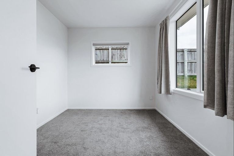 Photo of property in 38 Puriri Street, Hilltop, Taupo, 3330