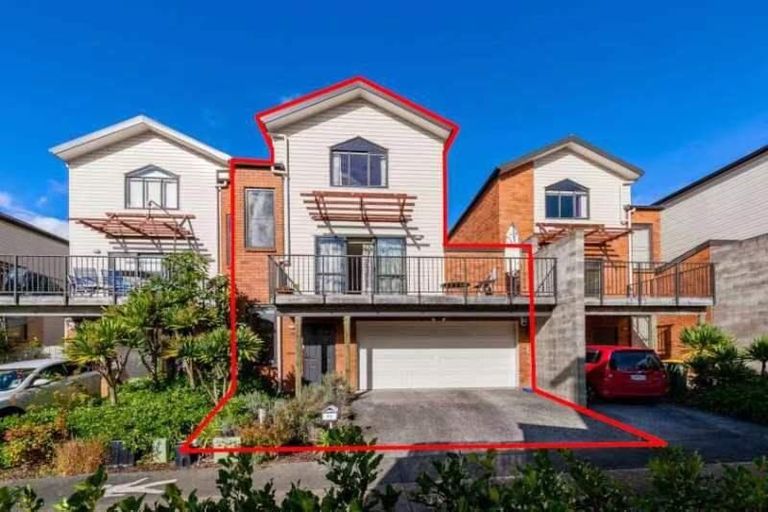 Photo of property in St Claire Village, 22/172 Mcleod Road, Te Atatu South, Auckland, 0610