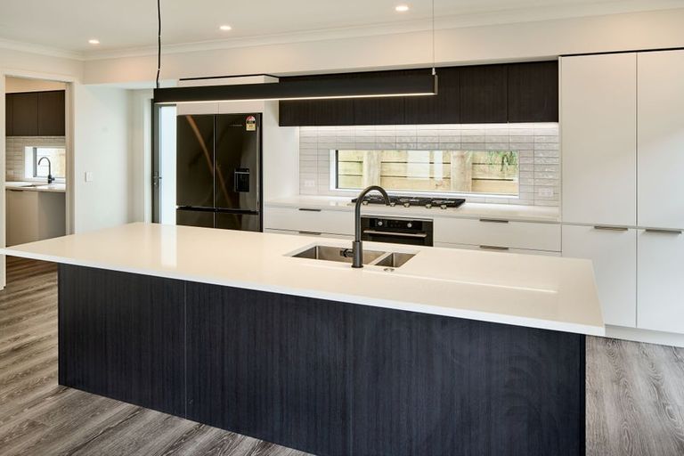 Photo of property in 4b Kaiaho Close, Aotea, Porirua, 5024