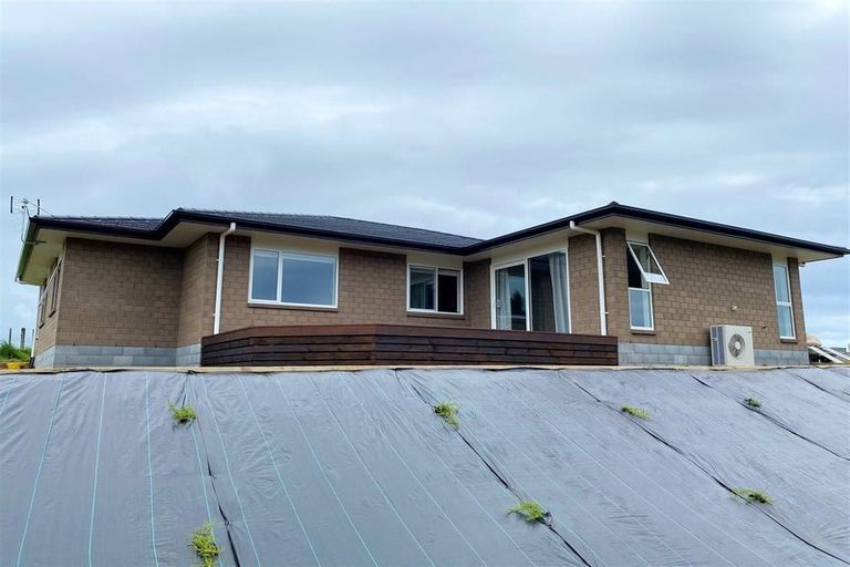 Photo of property in 50 Aratapu Street, Waitara, 4320