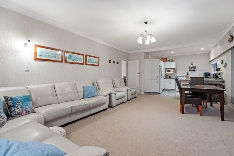 Photo of property in 50a Maunganui Road, Mount Maunganui, 3116