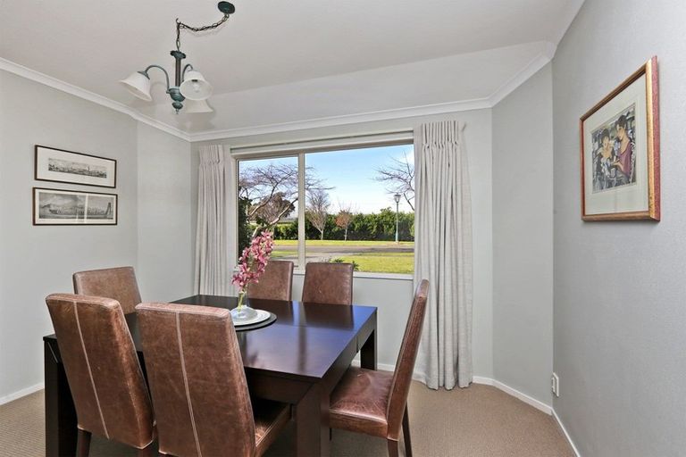 Photo of property in 10 Brompton Drive, Taradale, Napier, 4112