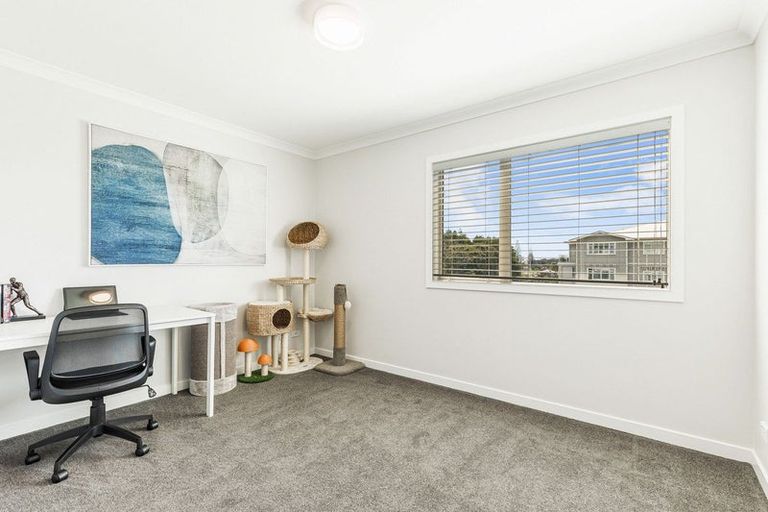 Photo of property in 74 Eaves Bush Parade, Orewa, 0931